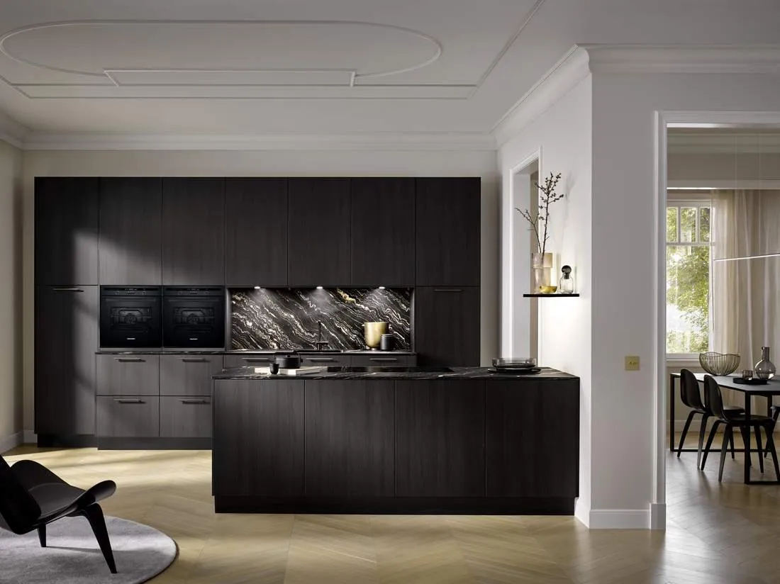 av 2040|black fine oak