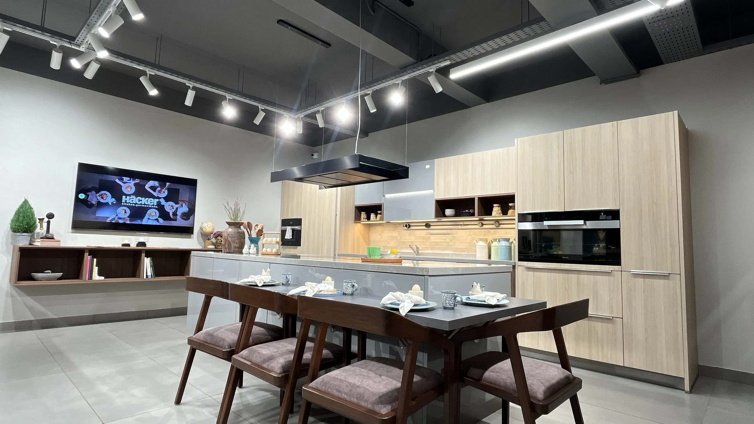 Kochi showroom — dji 20230909 183453 559